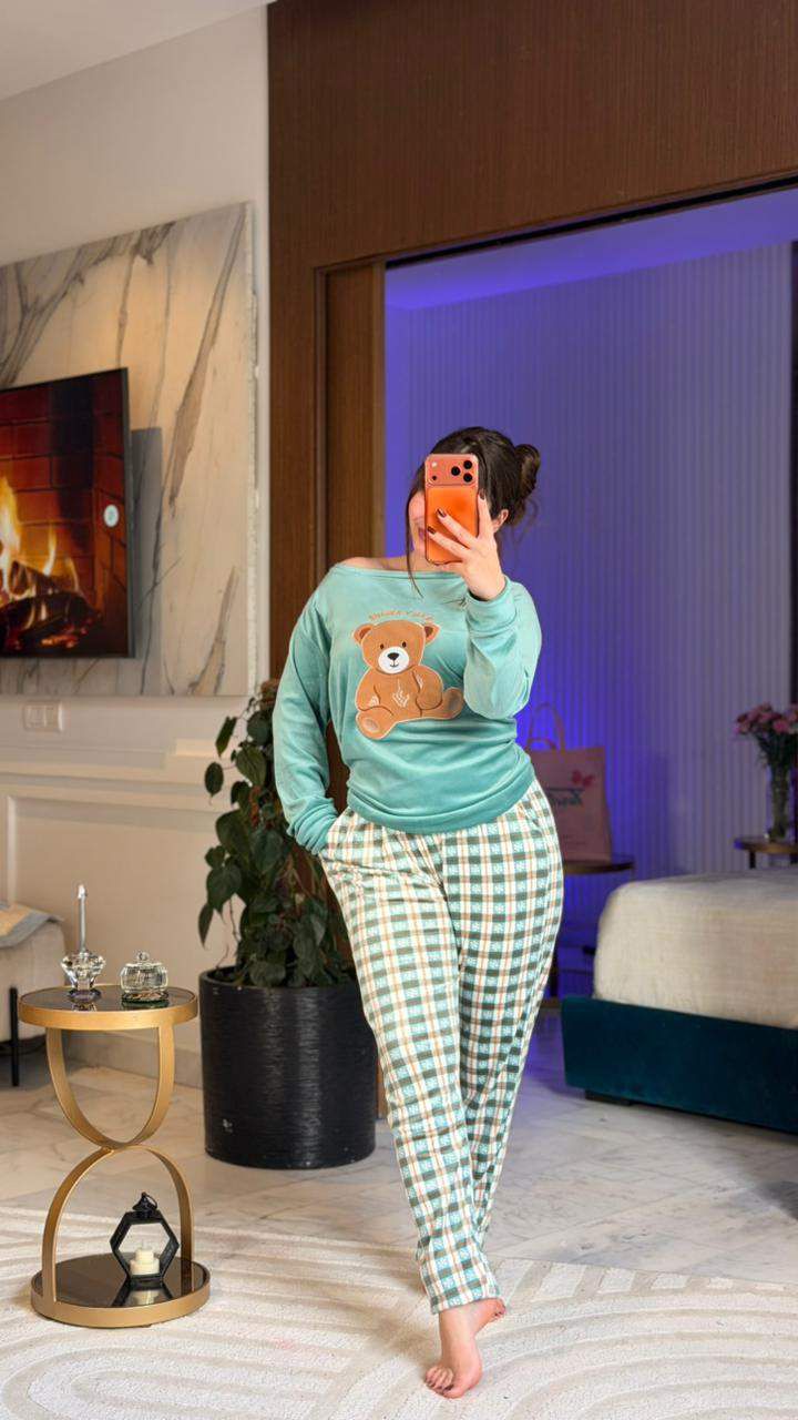 Pyjama velours de haute qualité