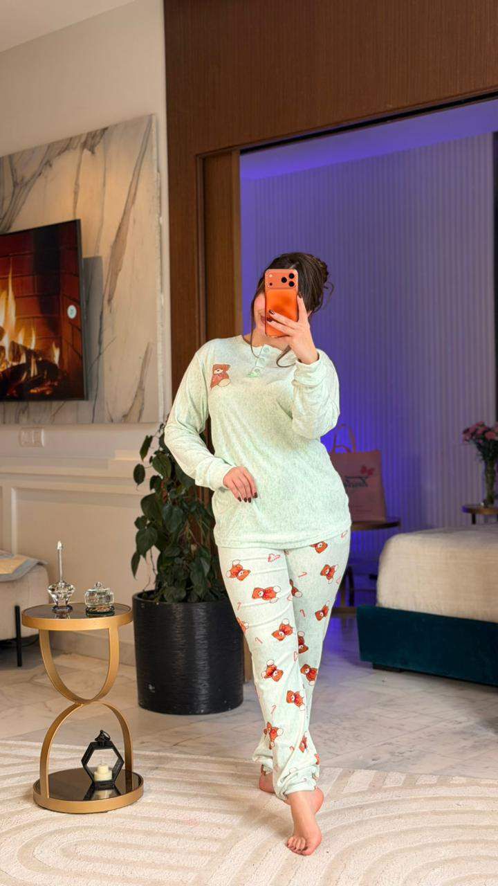 Pyjama velours de haute qualité