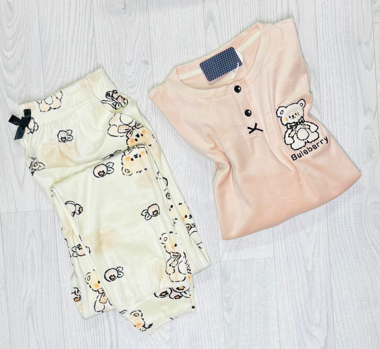 Pyjama velours de haute qualité
